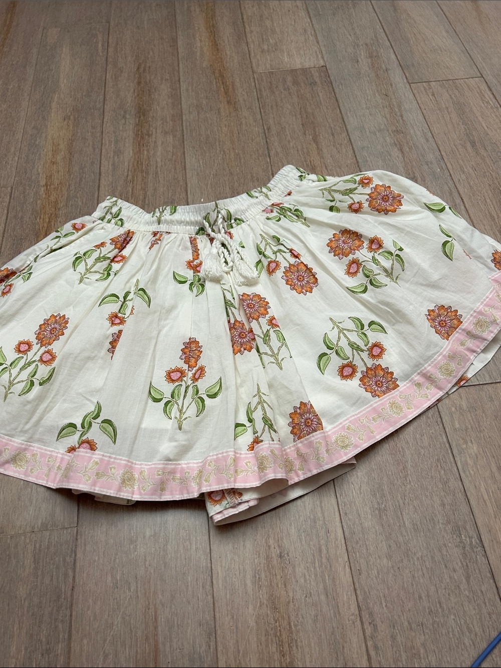 White Floral Boho Skort with Pink Border size S - Picture 13 of 14